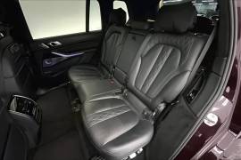 2022 BMW X7 M50i