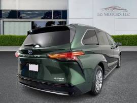 2022 Toyota Sienna Platinum 7 Passenger
