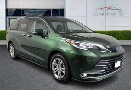 2022 Toyota Sienna Platinum 7 Passenger