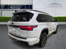2024 Toyota Sequoia Platinum