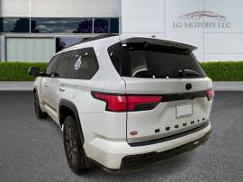 2024 Toyota Sequoia Platinum