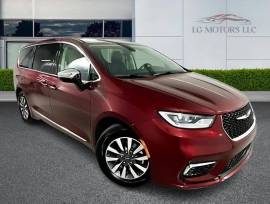 2023 Chrysler Pacifica Hybrid Limited