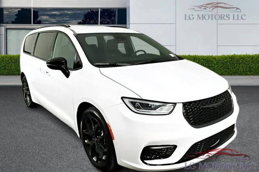 2024 Chrysler Pacifica Touring-L