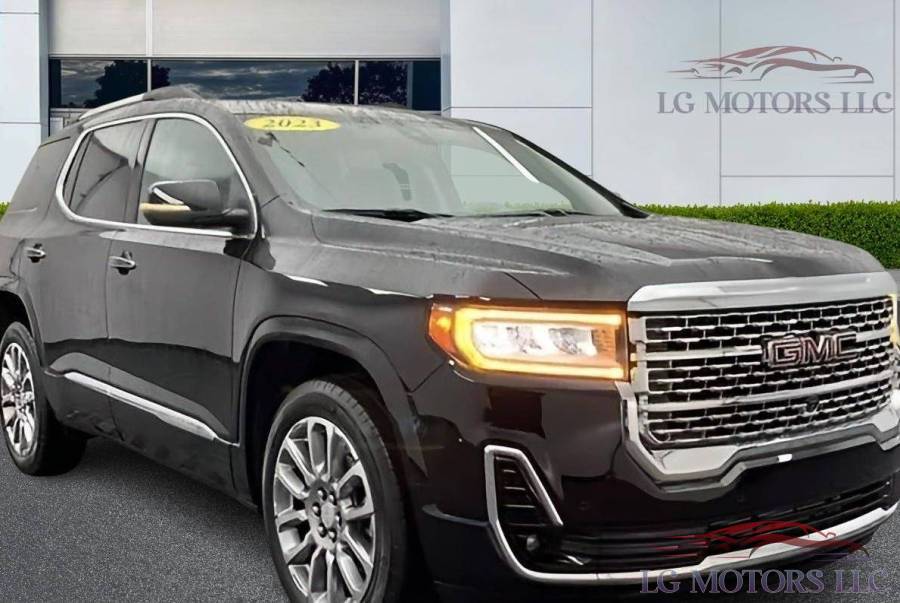 2023 GMC Acadia Denali