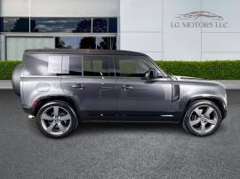 2024 Land Rover Defender 110 P525 V8
