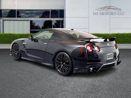 2020 Nissan GT-R Premium Dual-Clutch 6-Speed Trans