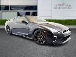 2020 Nissan GT-R Premium Dual-Clutch 6-Speed Trans